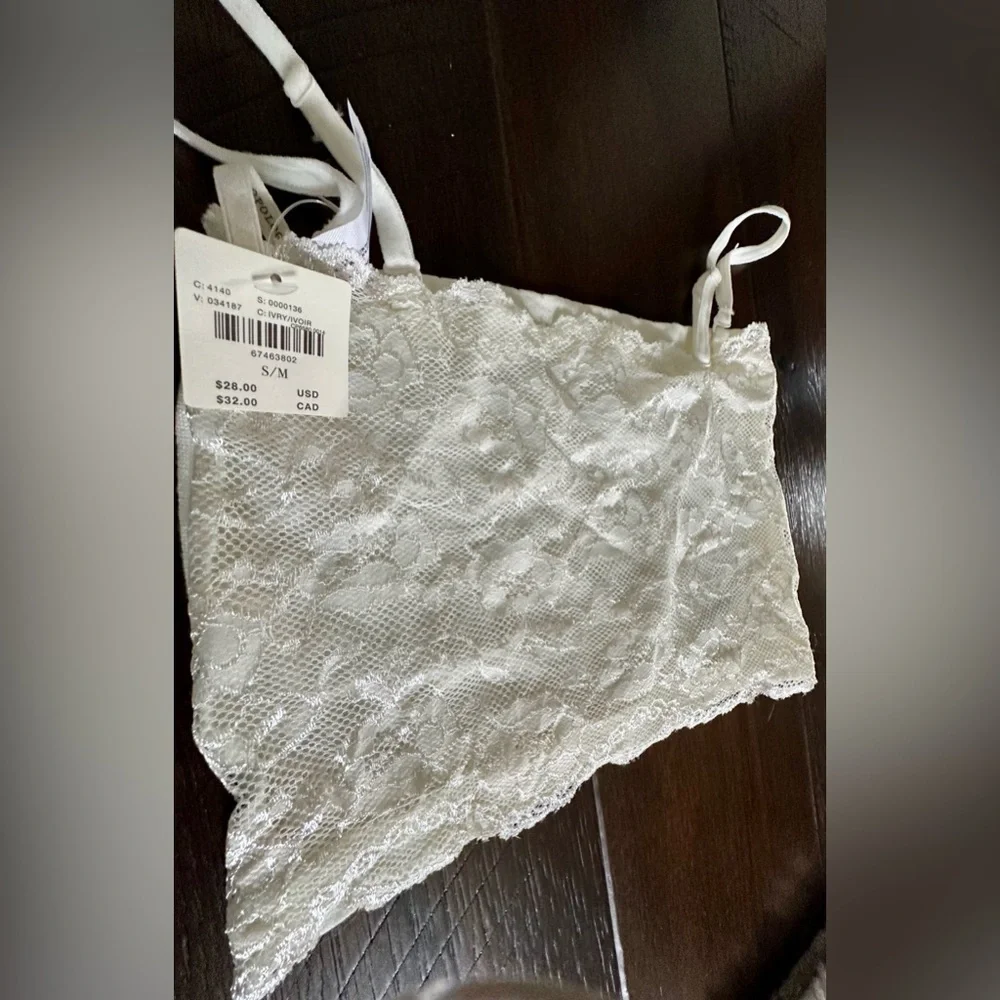 ‼️RARE‼️🎸ANTHROPOLOGIE🎸🔥NWT🔥Lace Scalloped Bandeau Bralette— S/M